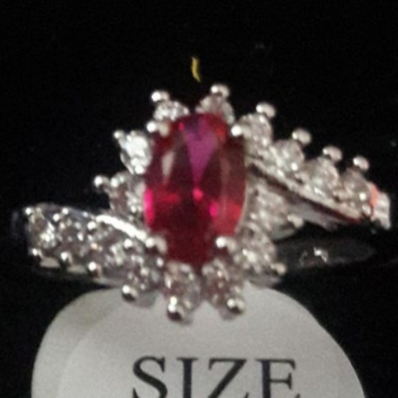 925 sterling silver ruby ring - Picture 1 of 5